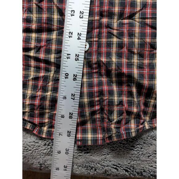 Cinch Long Sleeve Button Down Shirt Men's Size Medium Red Plaid - Picture 4 of 9